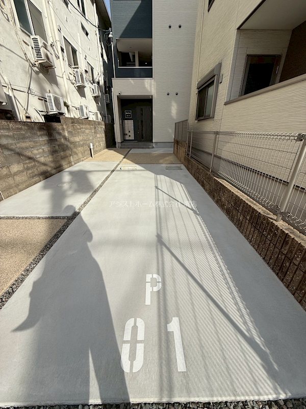 Raffine諏訪ノ森 駐車場