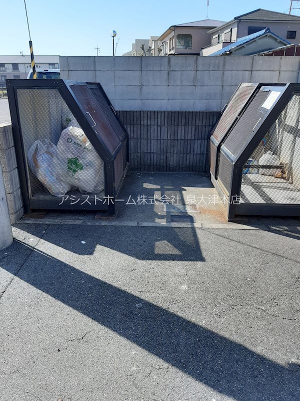 ベルフラワーⅡ 敷地内ゴミ置き場