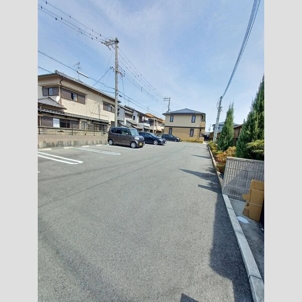 グリュック　ハイム 駐車場