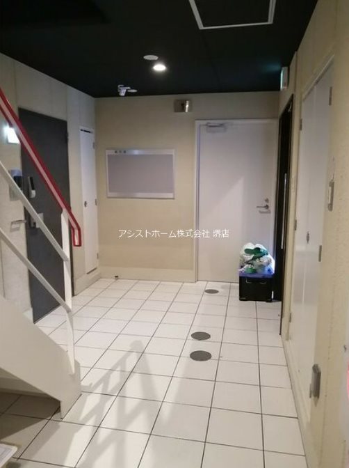 エヌエムスワサントオンズノース     ロビー