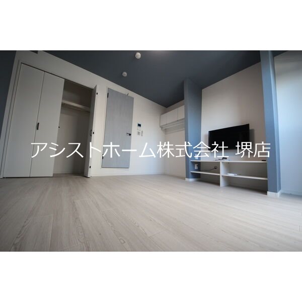 エヌエムスワサントオンズノース     リビング