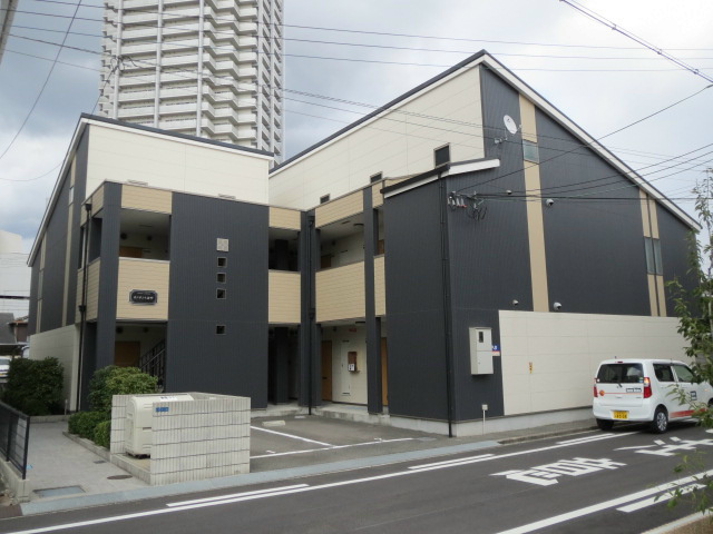 モンサント旭町 シックな外観が目を惹きます♪