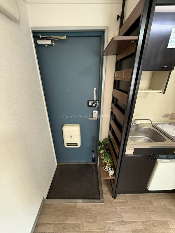 プレナス御陵前 玄関です