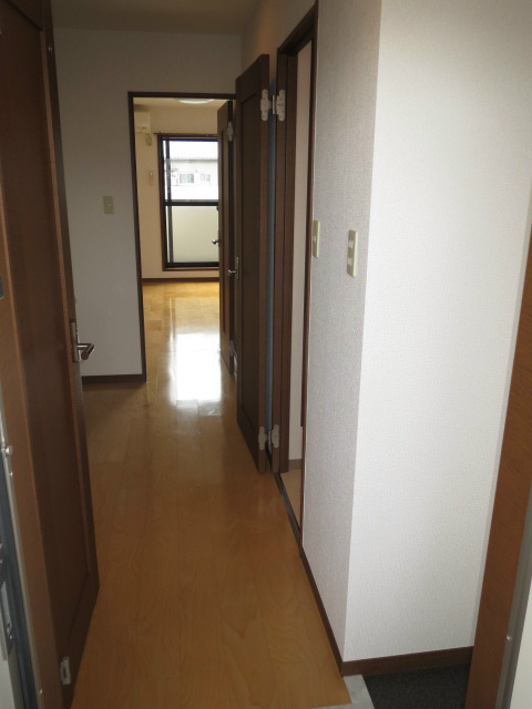 フジパレスシュリット 玄関
