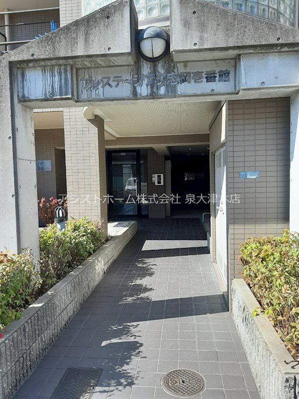 プレステージフジ忠岡壱番館 エントランス