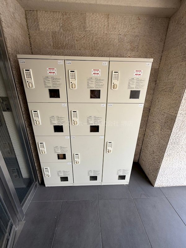 クリアグラン 便利な宅配BOX付き集合ポスト