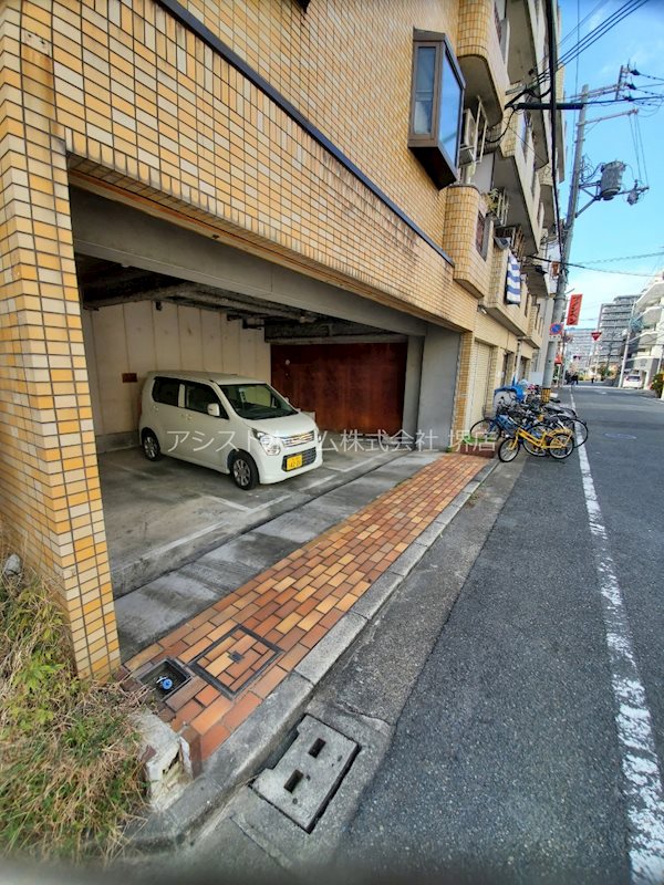クリアサカイⅢ 駐車場