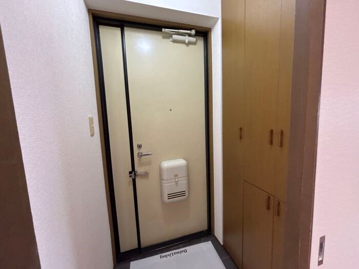 ロイヤルライフ21 玄関