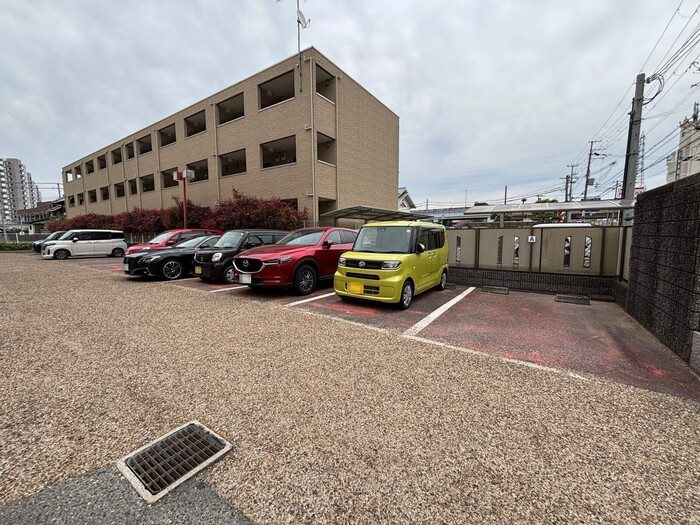 ロイヤルライフ21 駐車場