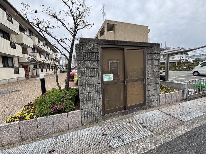 ロイヤルライフ21 敷地内ゴミ置き場