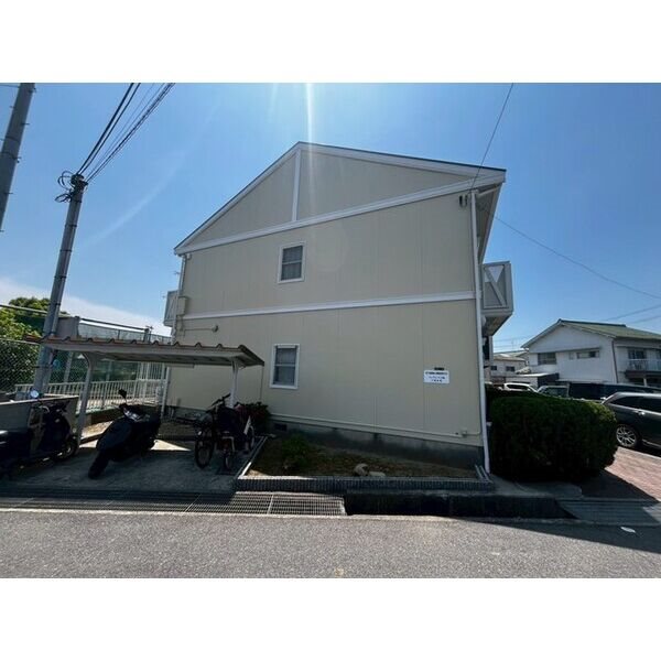 フレグランス川崎 屋根付き駐輪場