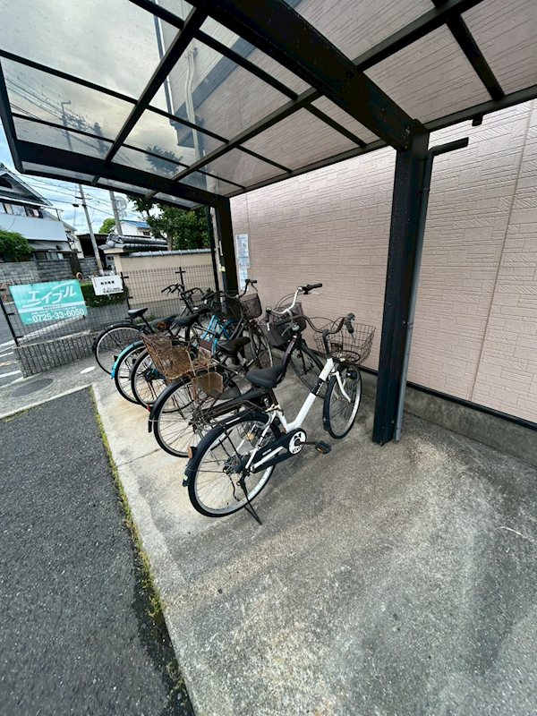スカイタウン 屋根付き駐輪場