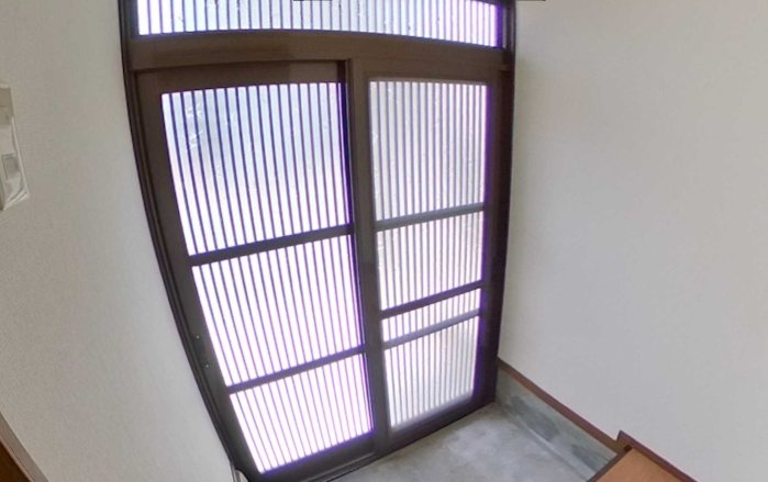 和泉市上代町戸建て 玄関