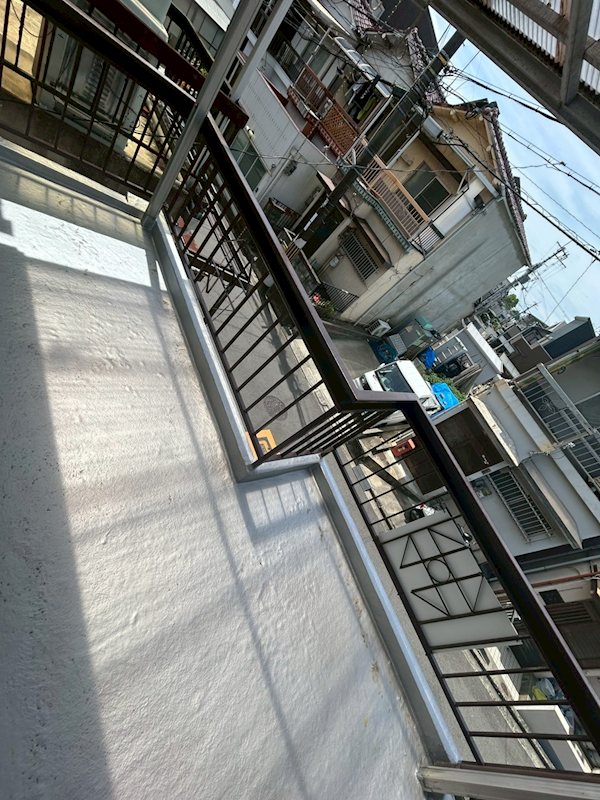 和泉市上代町戸建て ベランダ