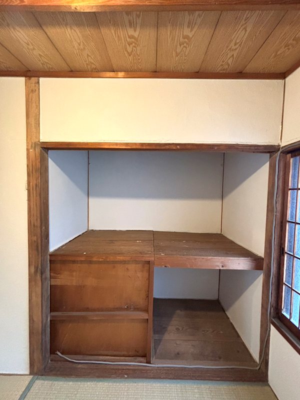 富秋町テラス 収納