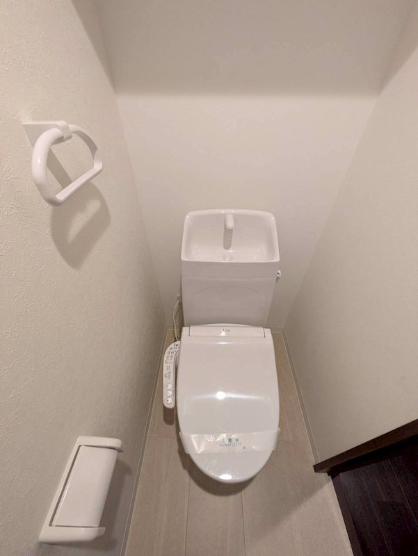 レーヴメゾン羽衣 ウォッシュレット付き