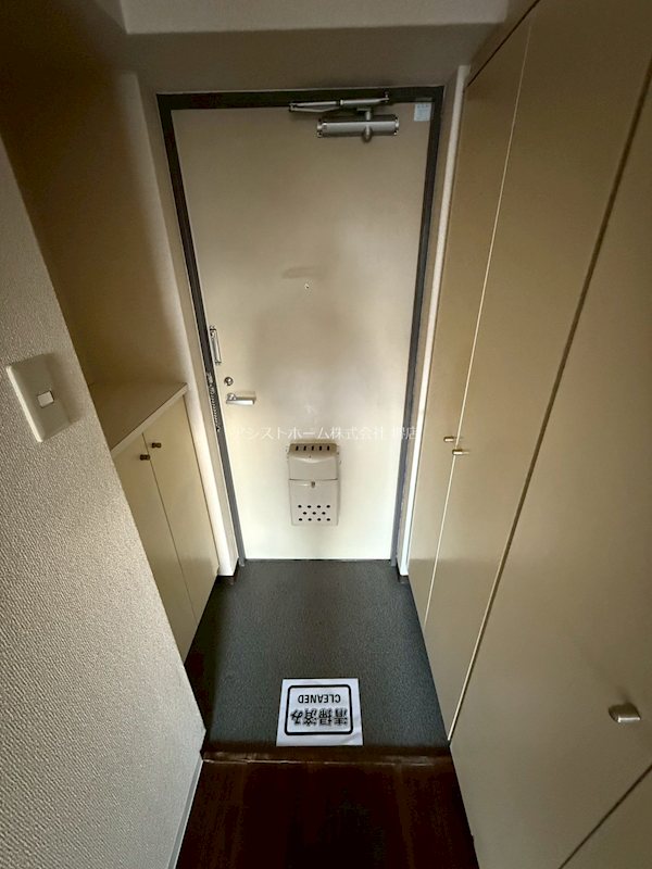 リュウパレス  玄関