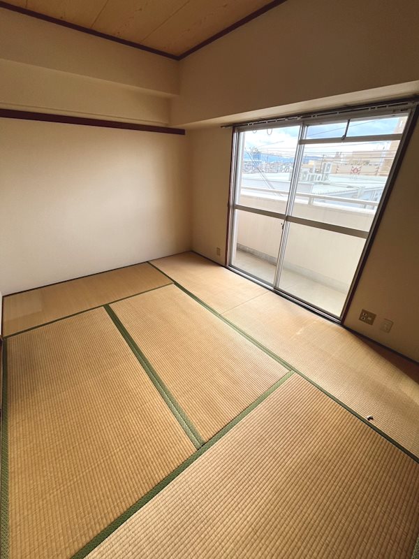ロイヤルコーポ忠岡 ほっこり和室(*^^*)
