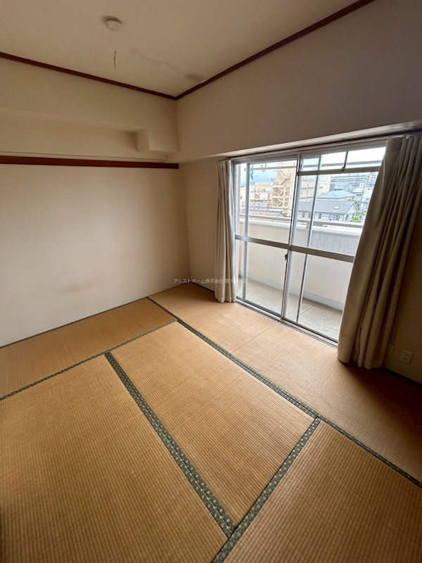 ロイヤルコーポ忠岡 和室