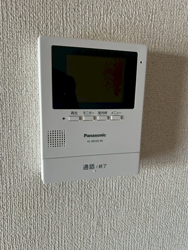 トークストリートアソガワ 来訪者をカメラで確認できるので女性の方にも安心
