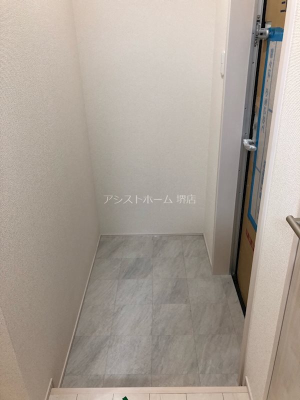 フジパレス堺大浜Ⅶ番館  玄関