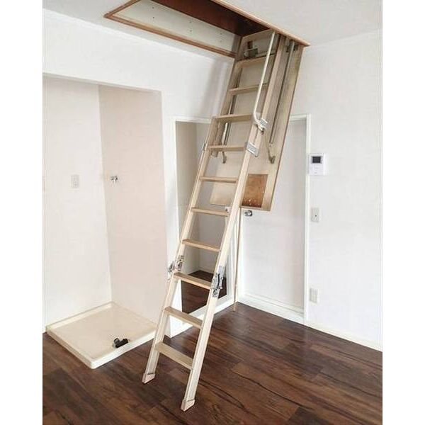 ウィンベル・ハイツ 屋根裏収納付