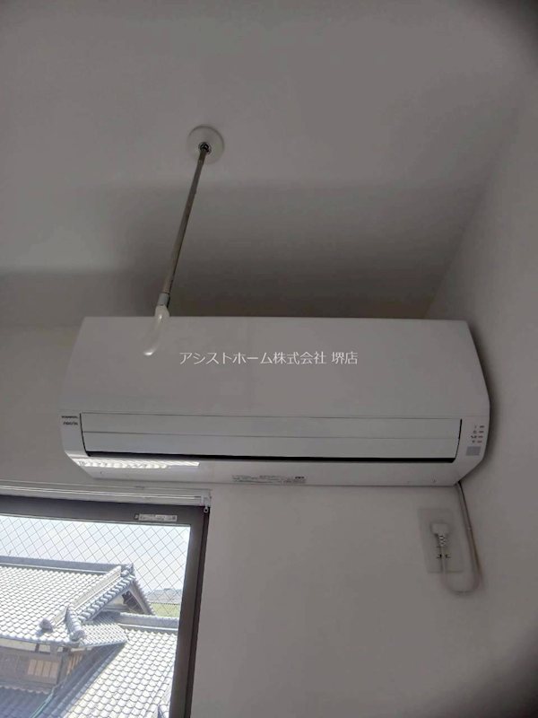 ジーメゾン鳳南ルシア エアコンがついています。設置不要です。