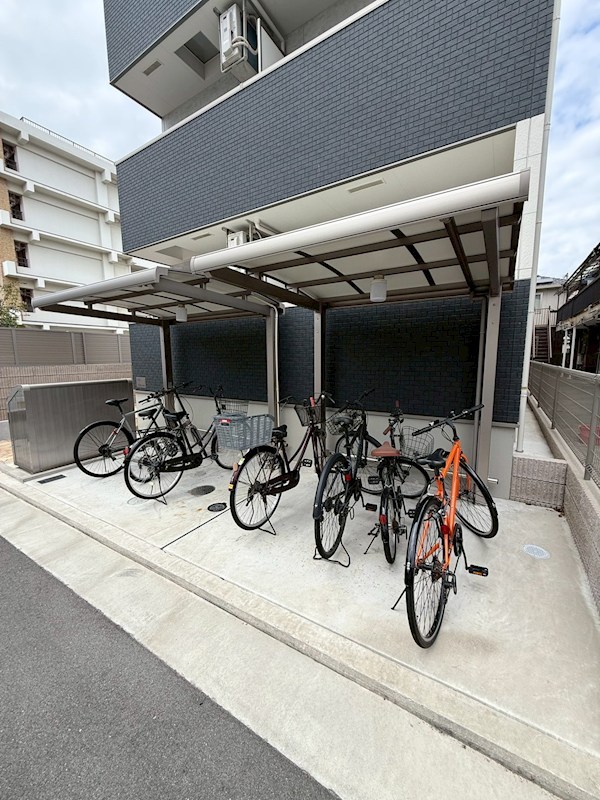 フジパレス堺大浜公園 屋根付き駐輪場