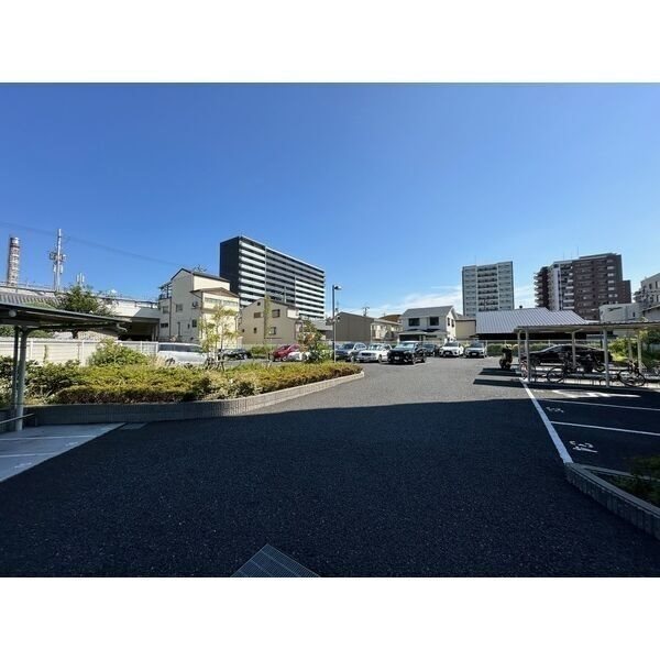 ドーマ泉大津 駐車場
