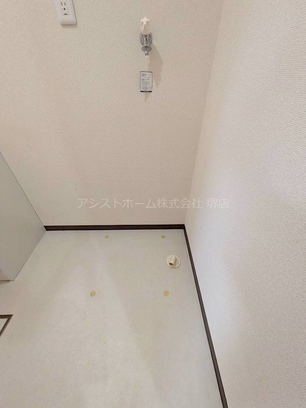 フジパレス堺鳳中Ⅵ番館 室内洗濯機置き場