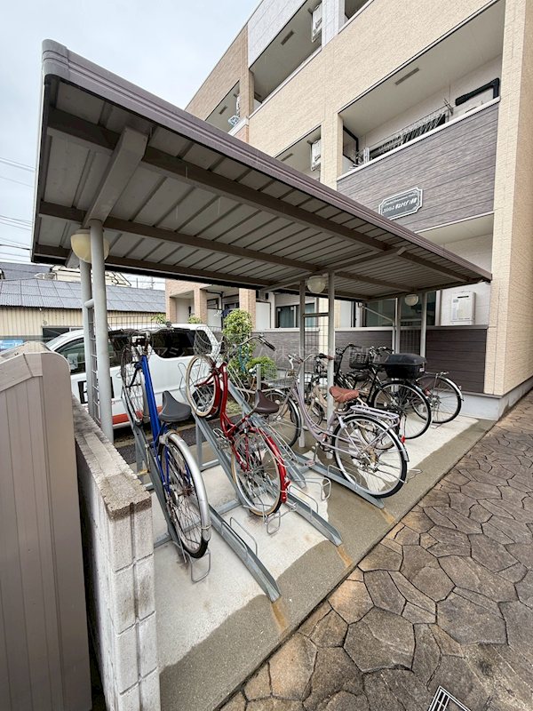 フジパレス堺なかもずⅠ番館 屋根付き駐輪場