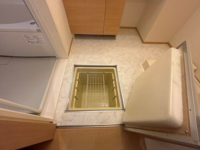 グリュックハイム 床下収納