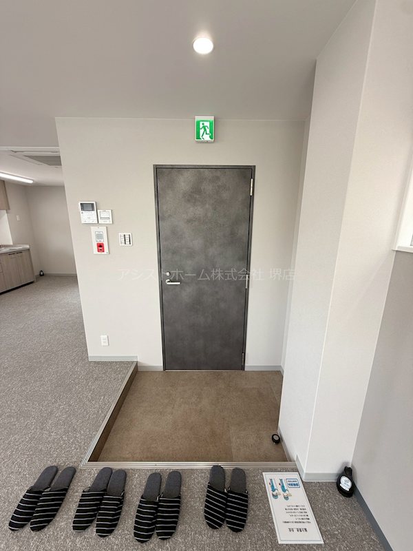 フライングスコットビル 玄関