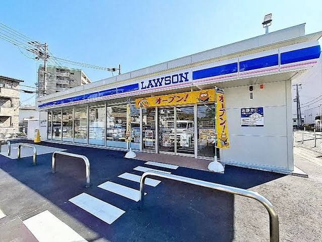 フライングスコットビル ローソン 白鷺駅東店