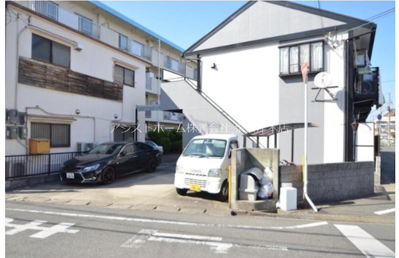 エステートピアサンピース 駐車場
