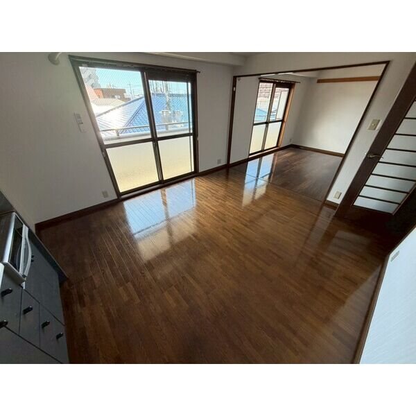 ビーチマンションⅡ 窓があり日差しの入るお部屋です