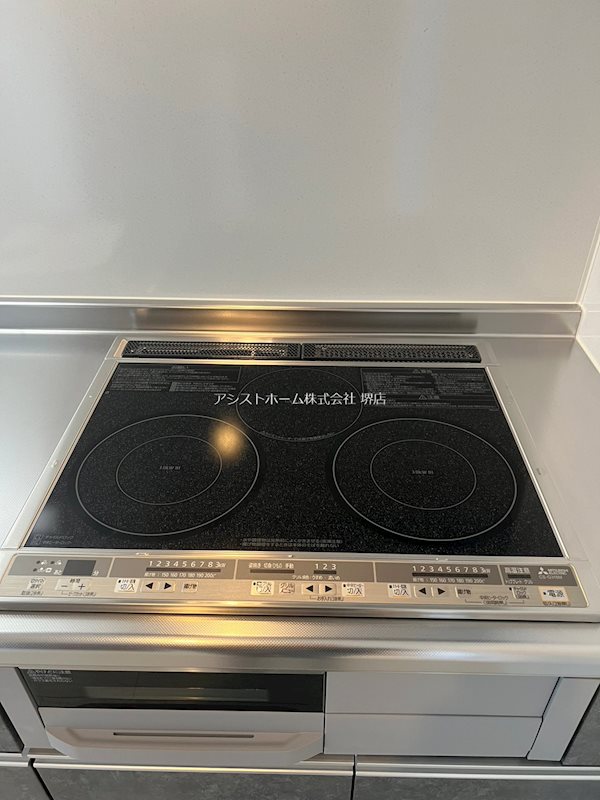 GRANDIR石津川 IHクッキングで3口コンロ