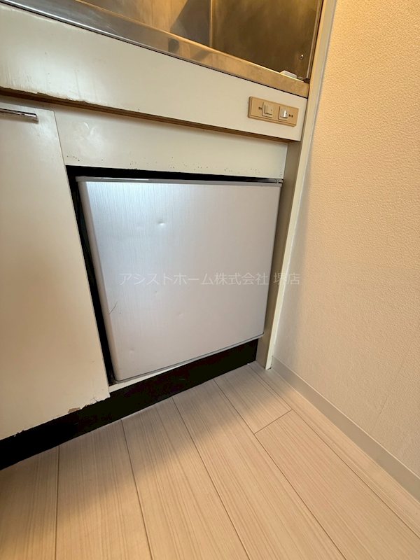 朝日プラザ堺東  ミニ冷蔵庫付き