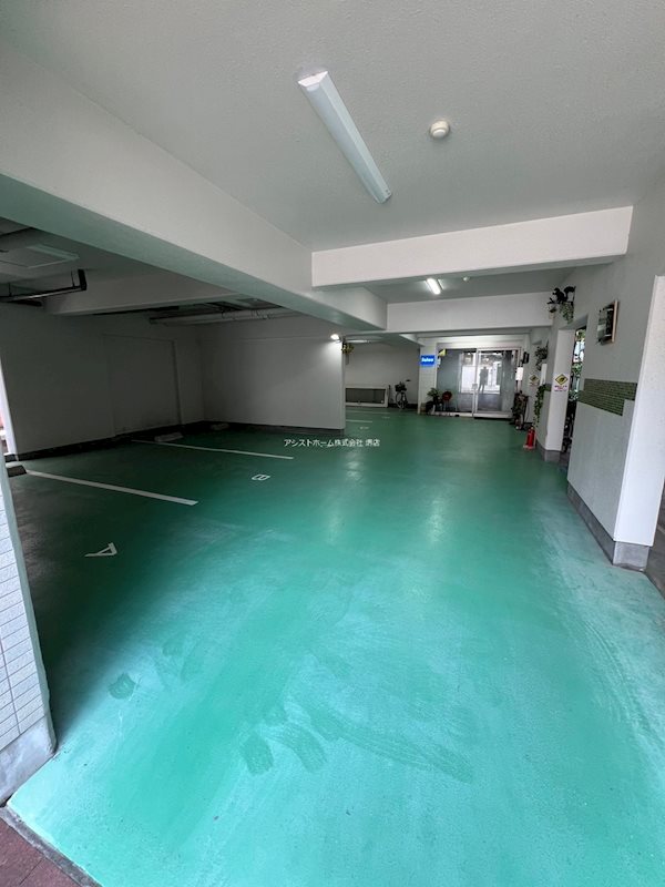 シュクル堺  屋根付き駐輪場