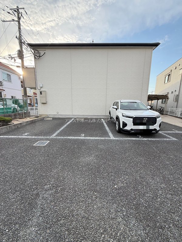 ロイヤルパレス 駐車場
