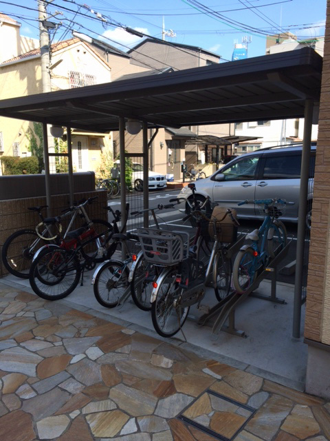 フジパレス堺大浜Ⅱ番館 屋根付き駐輪場