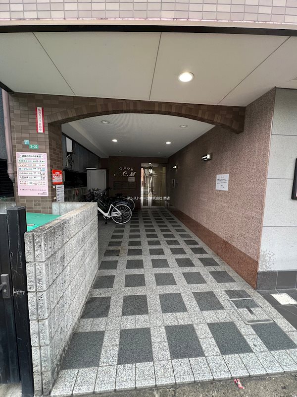 コルソカーサ エントランス