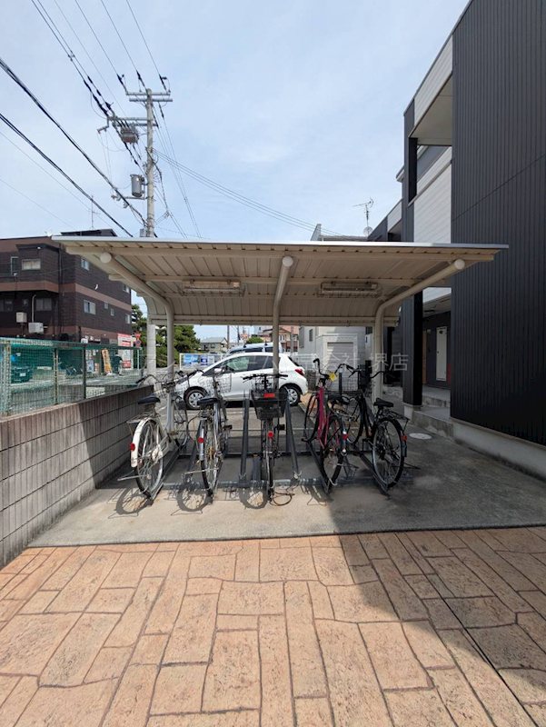フジパレスフォーゲルⅠ番館 屋根付き駐輪場