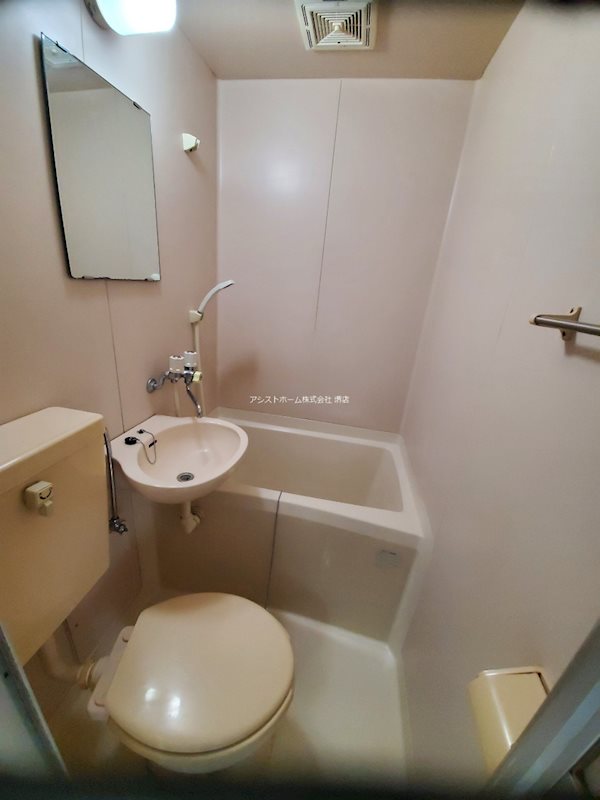 プレナス御陵前 トイレはユニットバスです