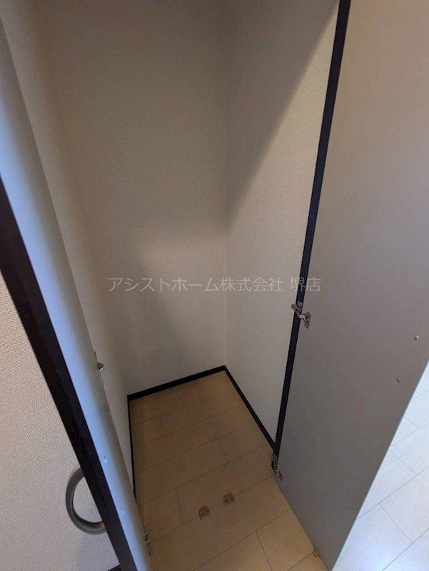 フジパレス鳳西一 収納