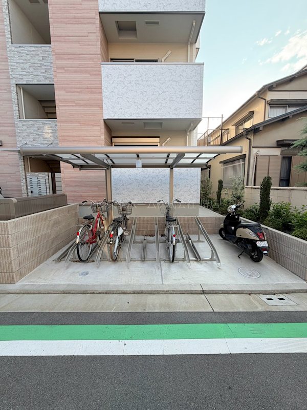 フジパレス堺百舌鳥梅北 屋根付き駐輪場