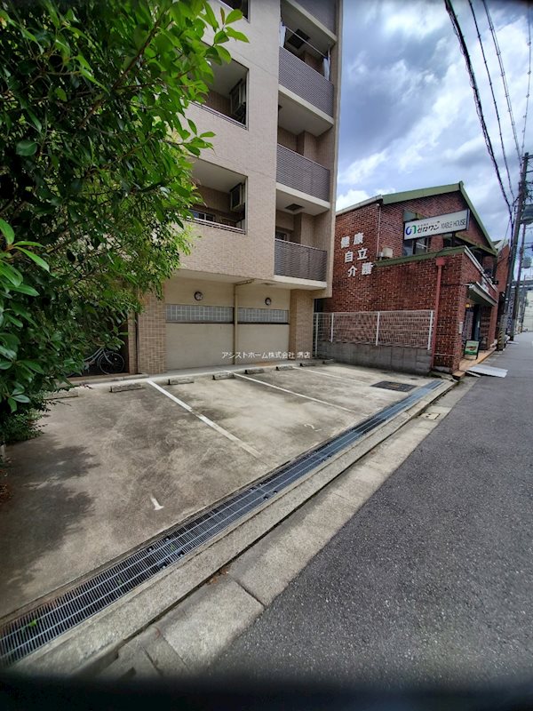 リアライズ堺駅前 駐車場