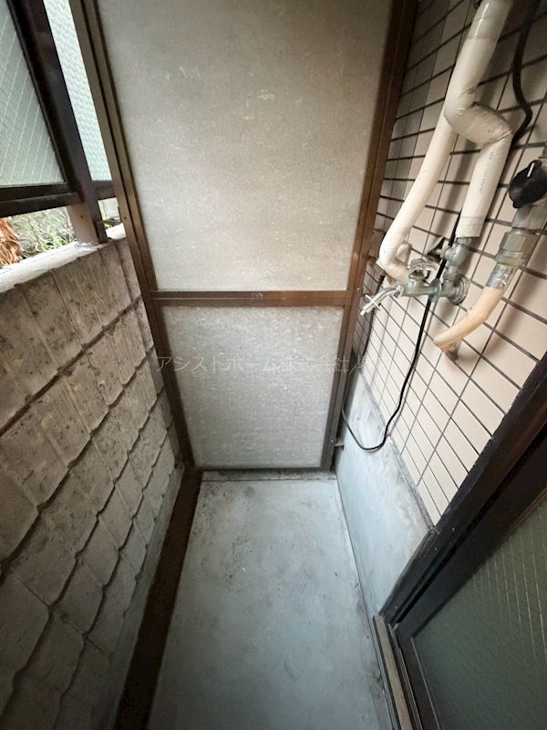 コスモ 室外洗濯機置き場